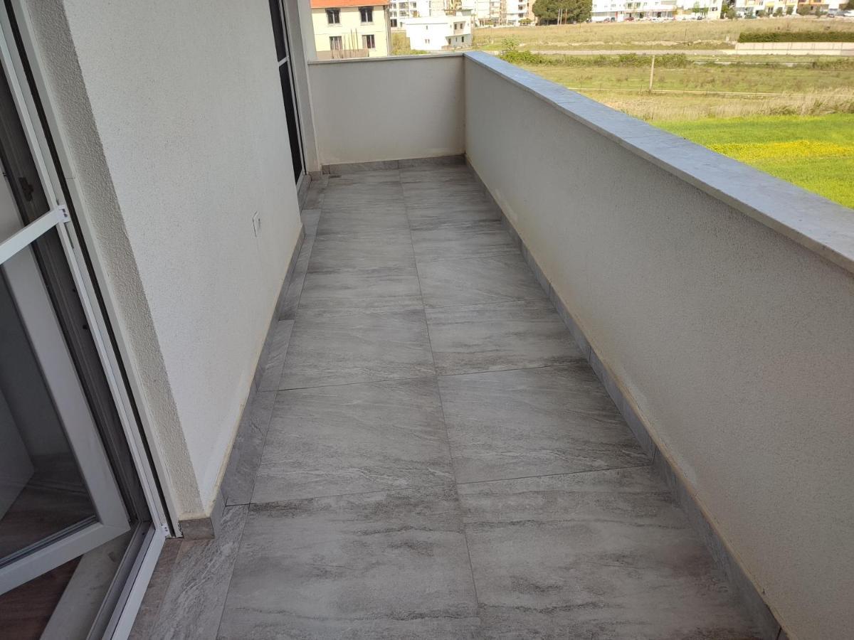 Sabi Apartment Golem Qerret Dış mekan fotoğraf