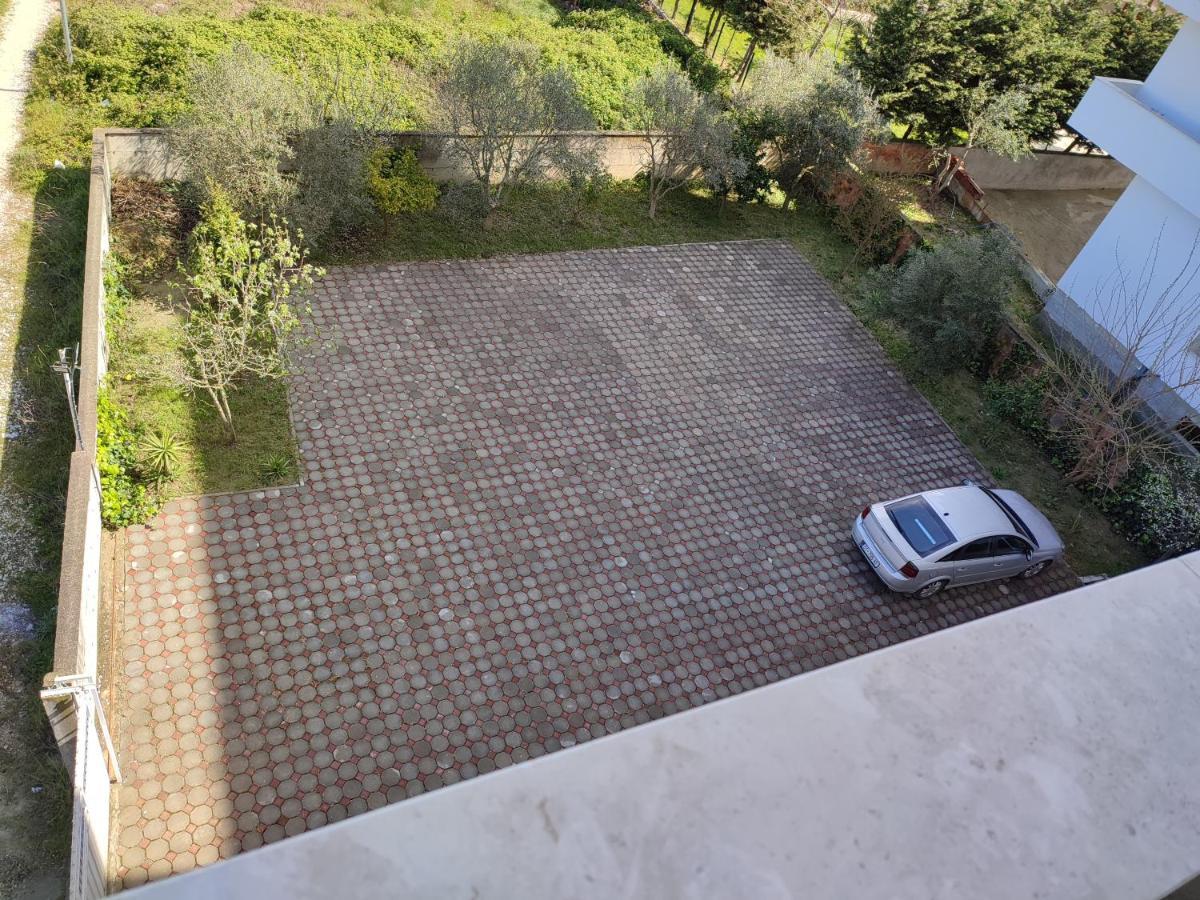 Sabi Apartment Golem Qerret Dış mekan fotoğraf