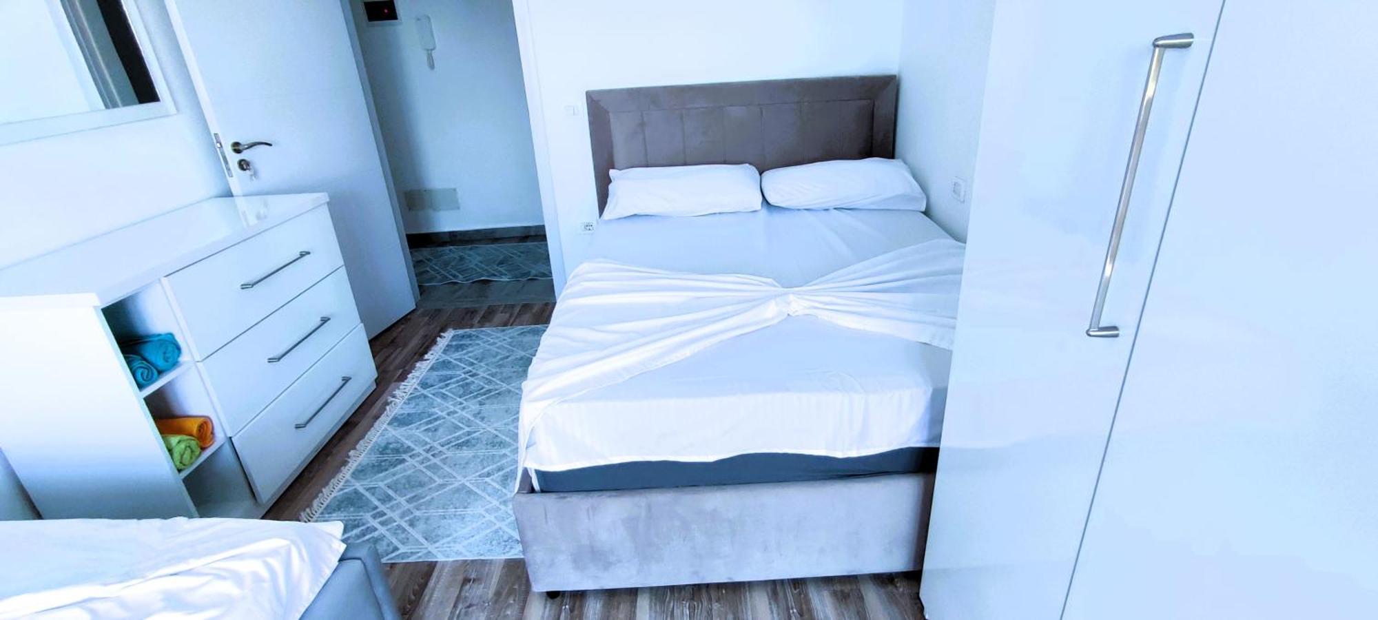 Sabi Apartment Golem Qerret Dış mekan fotoğraf